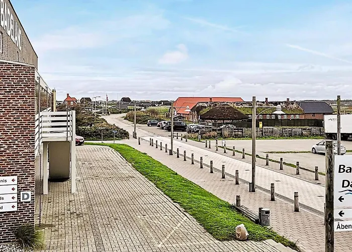 Luxury With Jacuzzi Apartment *