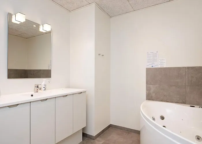 Luxury With Jacuzzi Ringkøbing